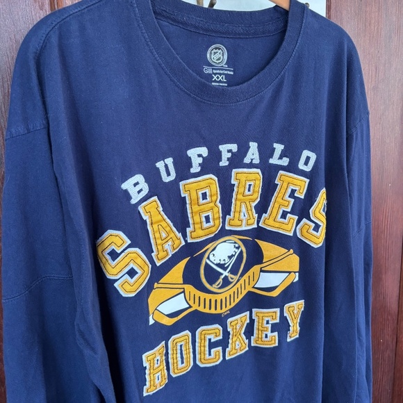NHL Buffalo Sabres Hockey Long Sleeve T Shirt Blue Yellow Logo Mens Size XXL - Picture 3 of 3